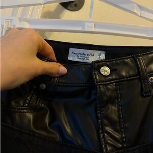 Abercrombie & Fitch Women's Black High Rise Jeans